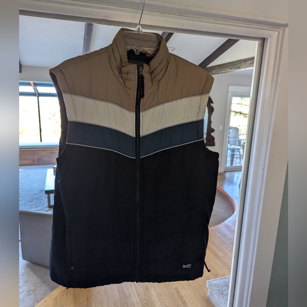 Howler Bros Vest (L)